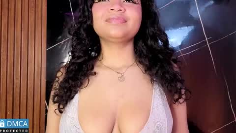 Snapshot of leidy_morales_ chatting on 15, 5, 2026 Leidy online show from 15, 5, 2026