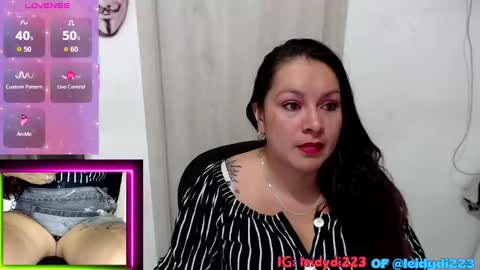 Snapshot of leidycrstnch21 chatting on 22, 9, 2025 LeidyDi223 online show from 22, 9, 2025
