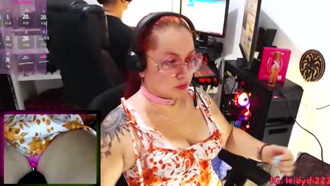 Snapshot of leidycrstnch21 chatting on 15, 10, 2025 LeidyDi223 online show from 15, 10, 2025