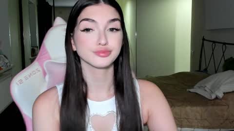 Snapshot of leila_4ever chatting on 3, 12, 2024 Leila online show from 3, 12, 2024