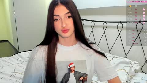 Snapshot of leila_4ever chatting on 27, 1, 2025 Leila online show from 27, 1, 2025