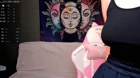 Snapshot of leila_4ever chatting on 16, 9, 2025 Leila online show from 16, 9, 2025