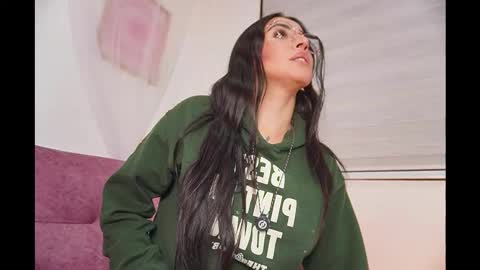 Leila online show from 16, 11, 2025