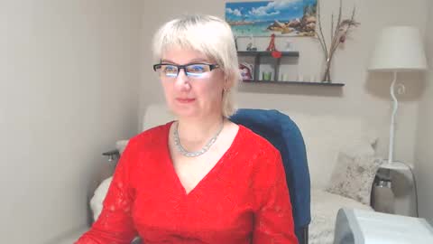 Leila Kinky online show from 4, 2, 2025