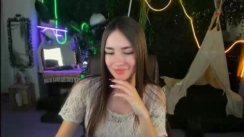 Leila Rai online show from 10, 11, 2025