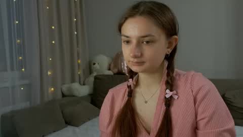 Lelia online show from 27, 4, 2026