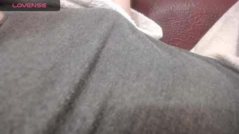 Snapshot of lenagolden chatting on 7, 3, 2025 lenagolden online show from 7, 3, 2025