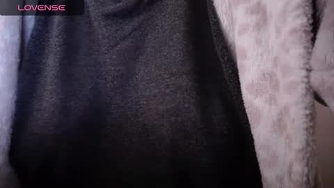 Snapshot of lenagolden chatting on 13, 10, 2025 lenagolden online show from 13, 10, 2025