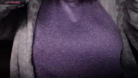Snapshot of lenagolden chatting on 19, 4, 2026 lenagolden online show from 19, 4, 2026