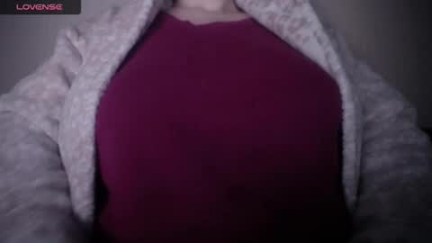 Snapshot of lenagolden chatting on 22, 4, 2026 lenagolden online show from 22, 4, 2026