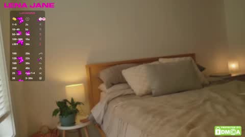 Snapshot of lenajane_xx chatting on 8, 10, 2025 lenajane_xx online show from 8, 10, 2025