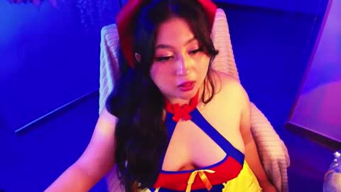 Snapshot of lenasweetx chatting on 2, 3, 2026 Lenna Kang online show from 2, 3, 2026