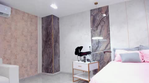 Snapshot of lenathompson chatting on 25, 1, 2025 Lenathompson online show from 25, 1, 2025