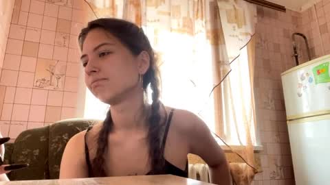Snapshot of lenniepennachio chatting on 19, 4, 2026 Hellomy name is Natalyits my first day here nice to meet you Give me 50 thumbs ups online show from 19, 4, 2026