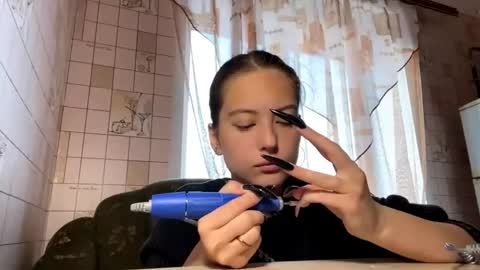 Snapshot of lenniepennachio chatting on 21, 4, 2026 Hellomy name is Natalyits my first day here nice to meet you Give me 50 thumbs ups online show from 21, 4, 2026