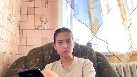 Snapshot of lenniepennachio chatting on 2, 5, 2026 Hellomy name is Natalyits my first day here nice to meet you Give me 50 thumbs ups online show from 2, 5, 2026