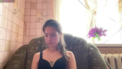 Snapshot of lenniepennachio chatting on 17, 5, 2026 Hellomy name is Natalyits my first day here nice to meet you Give me 50 thumbs ups online show from 17, 5, 2026