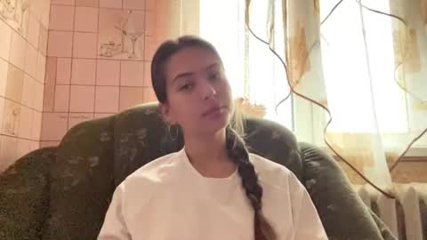 Snapshot of lenniepennachio chatting on 26, 5, 2026 Hellomy name is Natalyits my first day here nice to meet you Give me 50 thumbs ups online show from 26, 5, 2026