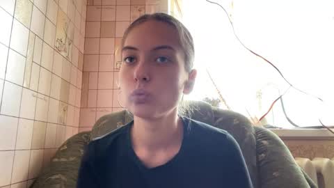 Snapshot of lenniepennachio chatting on 30, 5, 2026 Hellomy name is Natalyits my first day here nice to meet you Give me 50 thumbs ups online show from 30, 5, 2026