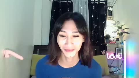 Snapshot of lennonxshit chatting on 4, 1, 2025 JANE online show from 4, 1, 2025