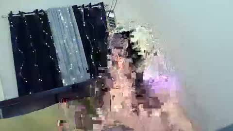 Snapshot of lennonxshit chatting on 4, 1, 2025 JANE online show from 4, 1, 2025