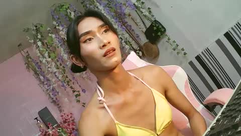 Snapshot of lennonxshit chatting on 3, 3, 2025 JANE online show from 3, 3, 2025