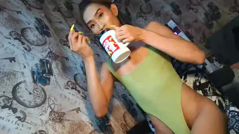 Snapshot of lennonxshit chatting on 26, 10, 2025 JANE online show from 26, 10, 2025