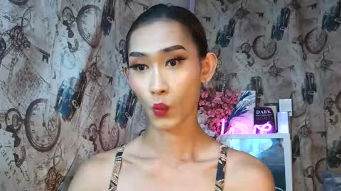 Snapshot of lennonxshit chatting on 14, 11, 2025 JANE online show from 14, 11, 2025