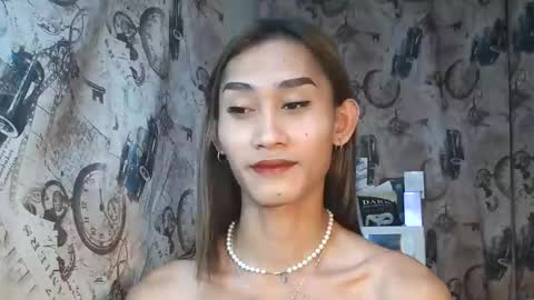 Snapshot of lennonxshit chatting on 17, 11, 2025 JANE online show from 17, 11, 2025