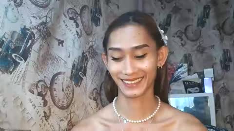 Snapshot of lennonxshit chatting on 17, 11, 2025 JANE online show from 17, 11, 2025