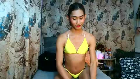 Snapshot of lennonxshit chatting on 16, 12, 2025 JANE online show from 16, 12, 2025