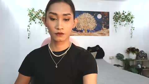 Snapshot of lennonxshit chatting on 22, 12, 2025 JANE online show from 22, 12, 2025