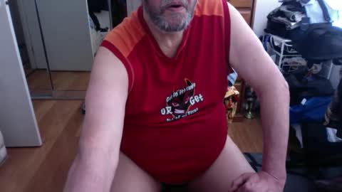 Snapshot of lennyfife chatting on 25, 10, 2025 Pussylicker online show from 25, 10, 2025
