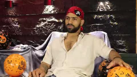 Leo  Diaz online show from 31, 10, 2025