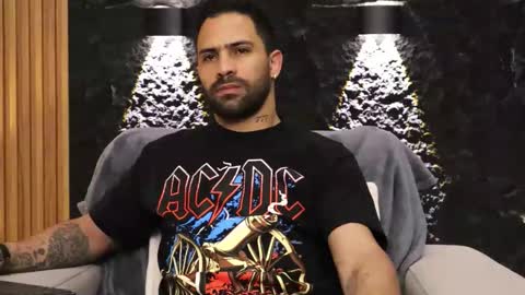 Snapshot of leo_diaz01 chatting on 18, 1, 2026 Leo Diaz online show from 18, 1, 2026