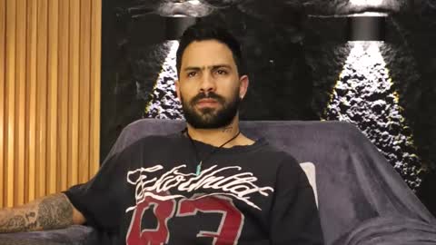 Snapshot of leo_diaz01 chatting on 21, 2, 2026 Leo Diaz online show from 21, 2, 2026