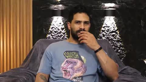 Snapshot of leo_diaz01 chatting on 25, 2, 2026 Leo Diaz online show from 25, 2, 2026