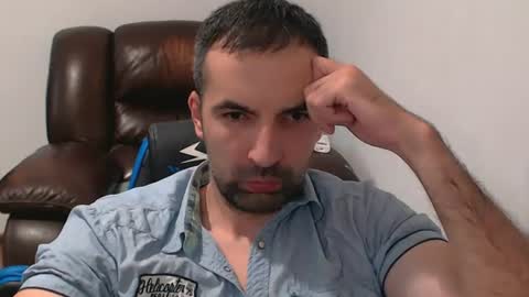 Snapshot of leo_gianni chatting on 3, 8, 2026 Leo Gianni online show from 3, 8, 2026