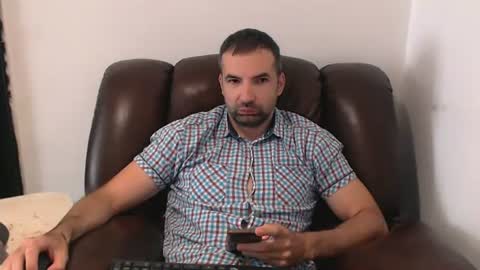Snapshot of leo_gianni chatting on 5, 8, 2026 Leo Gianni online show from 5, 8, 2026