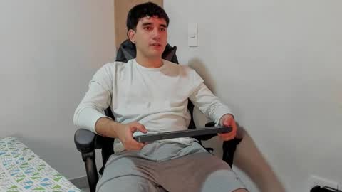 Leo Jones online show from 6, 12, 2024