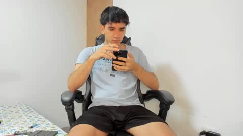 Leo Jones online show from 4, 3, 2025