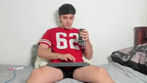 Snapshot of leo_jones389 chatting on 18, 6, 2026 Leo Jones online show from 18, 6, 2026