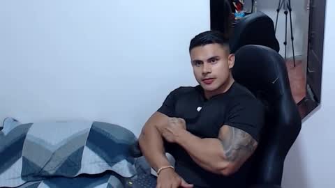 Snapshot of leo_muscleboy chatting on 3, 3, 2026 Leo online show from 3, 3, 2026