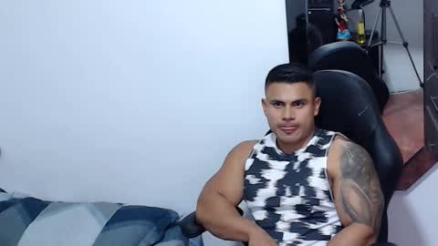 Snapshot of leo_muscleboy chatting on 31, 3, 2026 Leo online show from 31, 3, 2026