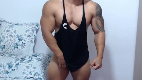Snapshot of leo_muscleboy chatting on 27, 4, 2026 Leo online show from 27, 4, 2026