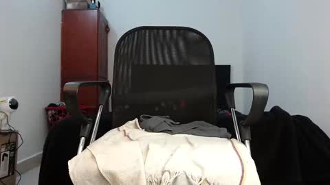 Snapshot of leobardostik chatting on 27, 9, 2025 leo online show from 27, 9, 2025