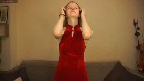 Hello Im Roxy Im just starting my journey here so lets get acquainted online show from 14, 2, 2026