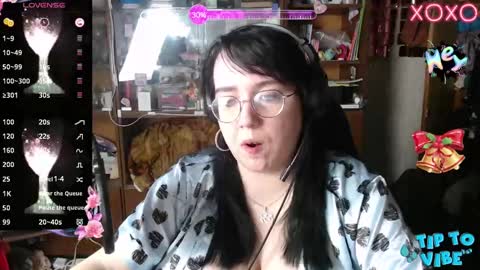 Snapshot of leona_harrison chatting on 28, 1, 2025 Leona Harrison online show from 28, 1, 2025