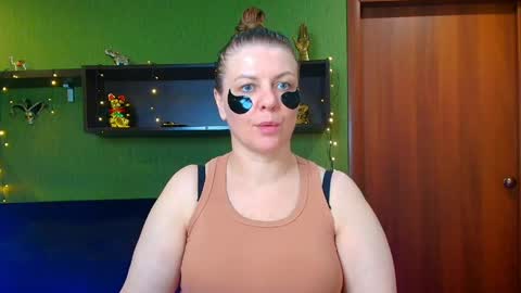 Leona tracie online show from 2, 5, 2026