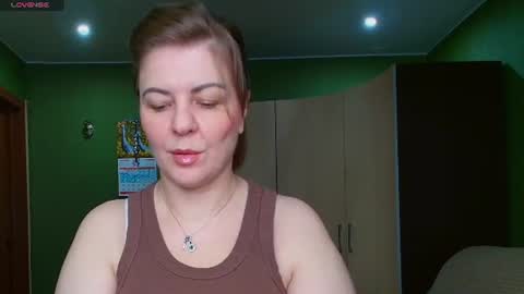 Snapshot of leona_tracie chatting on 15, 7, 2026 Leona tracie online show from 15, 7, 2026